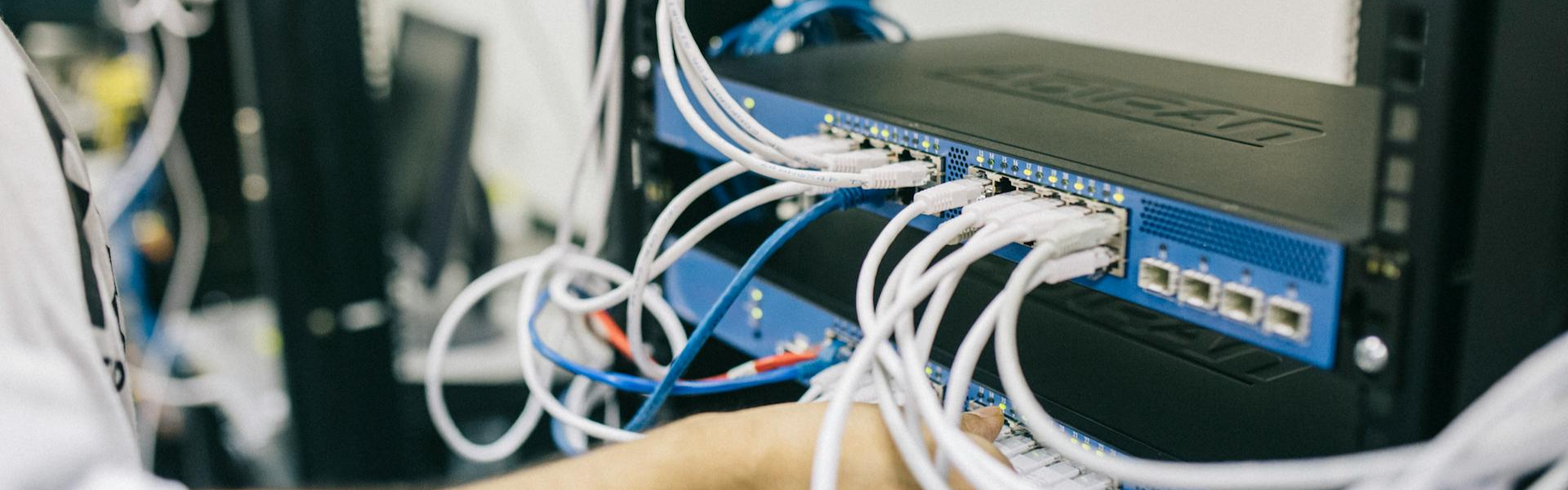 IT equipment suppliers and services